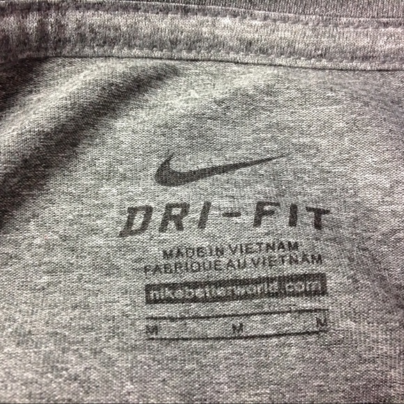 New Nike Dri Fit Shirt Size M Gray Shortsleeve - Picture 3 of 3
